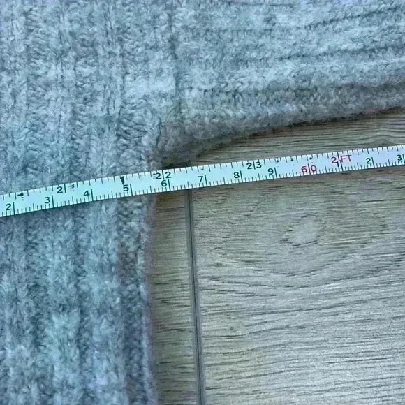 Forever 21 Grey Ribbed Turtleneck Sweater Size M - Picture 7 of 8